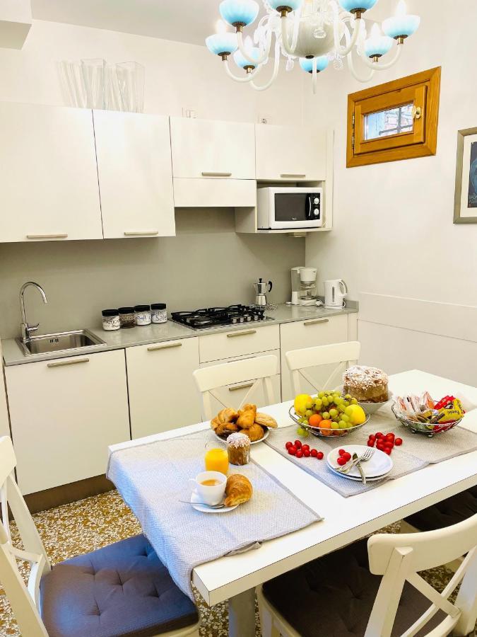 San Gregorio Venice Apartments Екстер'єр фото